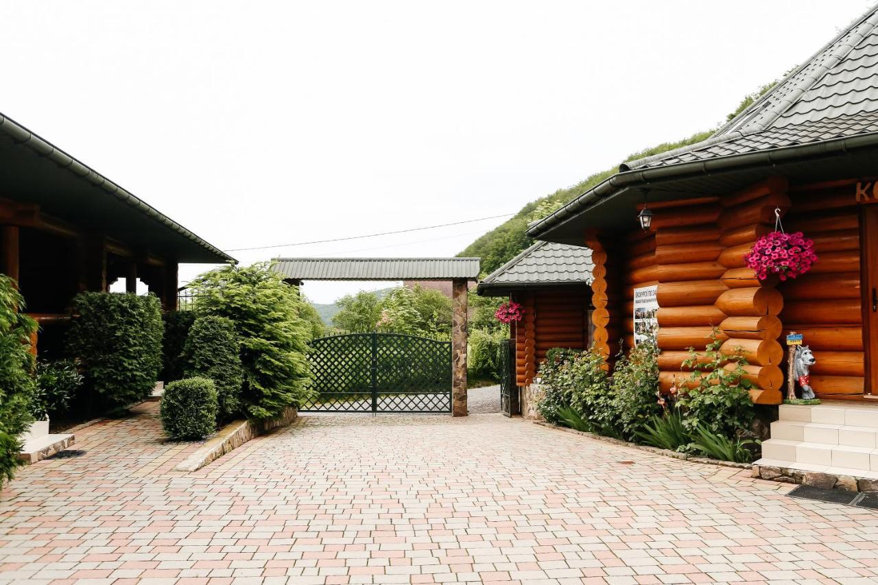 Chudodievo In Chynadievo Mini-Hotel Chynadiyovo Eksteriør bilde