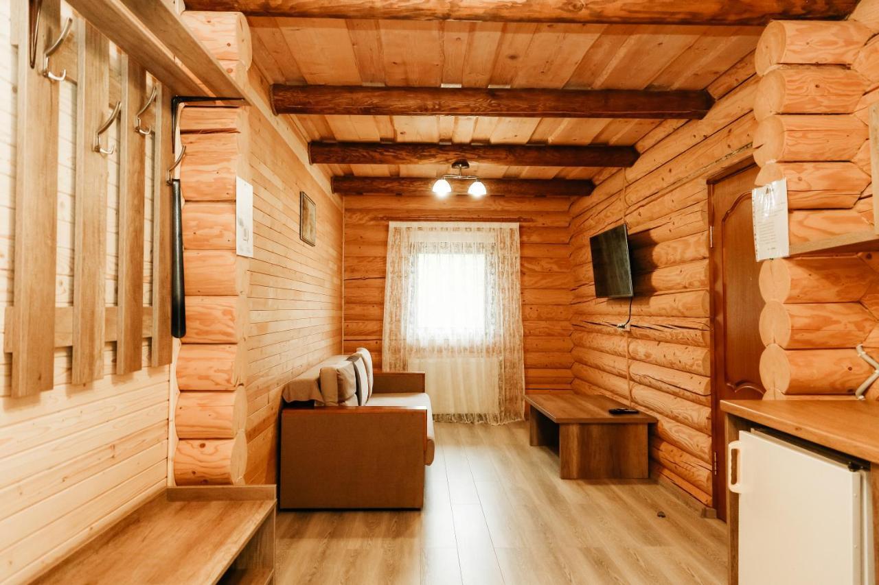 Chudodievo In Chynadievo Mini-Hotel Chynadiyovo Eksteriør bilde