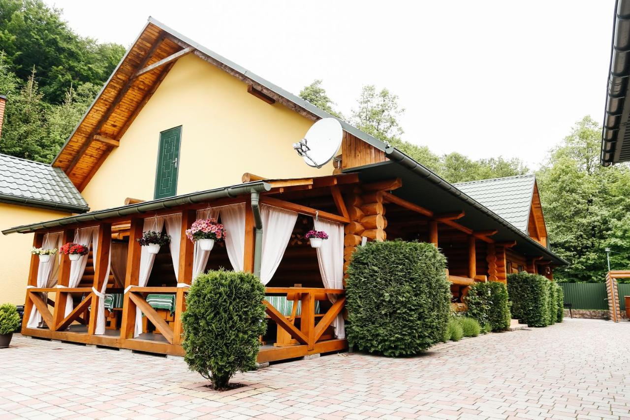 Chudodievo In Chynadievo Mini-Hotel Chynadiyovo Eksteriør bilde