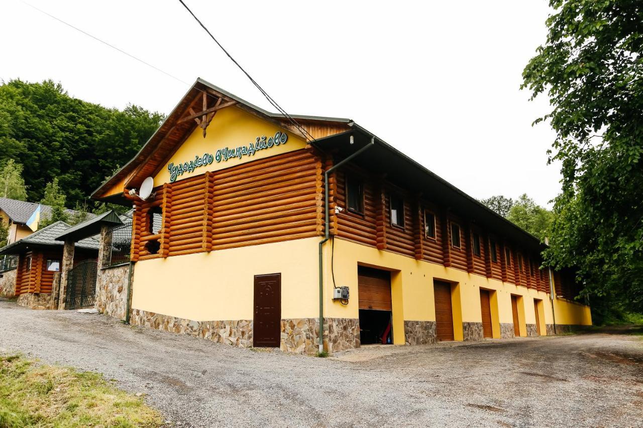 Chudodievo In Chynadievo Mini-Hotel Chynadiyovo Eksteriør bilde