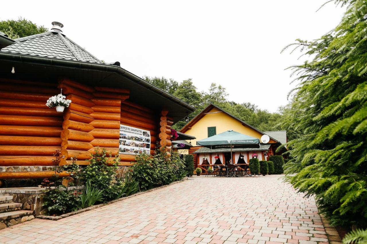 Chudodievo In Chynadievo Mini-Hotel Chynadiyovo Eksteriør bilde