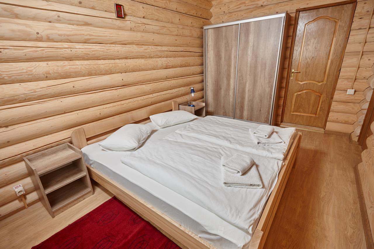 Chudodievo In Chynadievo Mini-Hotel Chynadiyovo Eksteriør bilde